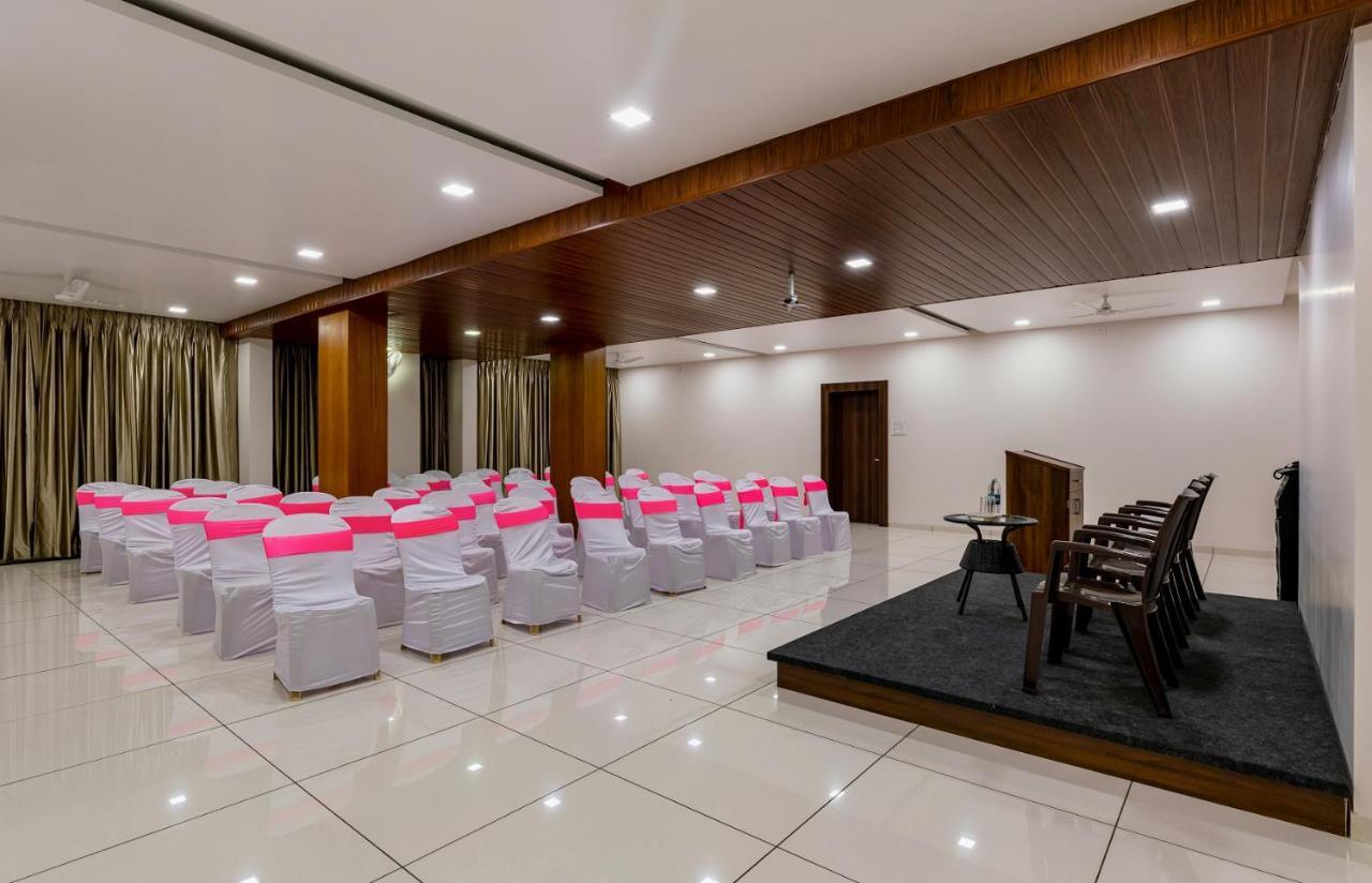 Hotel Grand Indu, 3 Star Kolhapur Extérieur photo